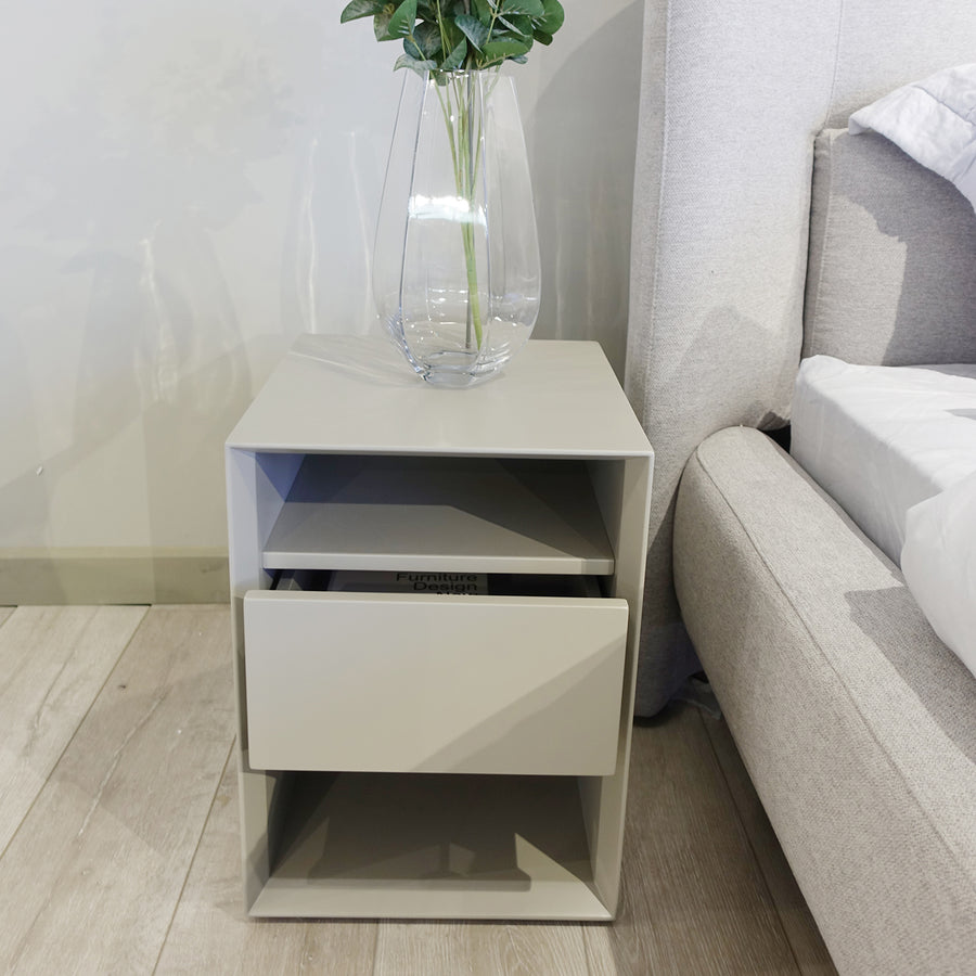 plymouth bedside table