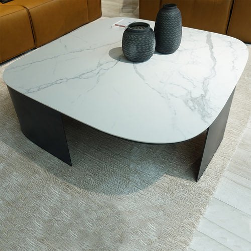 Cozy commits to the quality of the coffee table with high durability and long-term use.